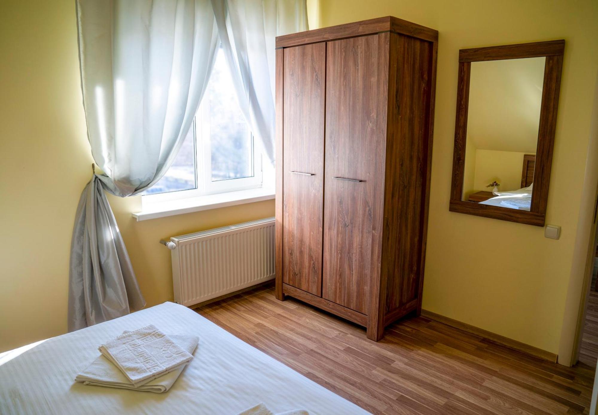 Guest House Kiev Forest Exterior photo